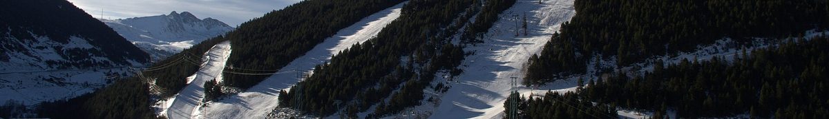 Ski slopes above El Tarter, Grandvalira, Andorra