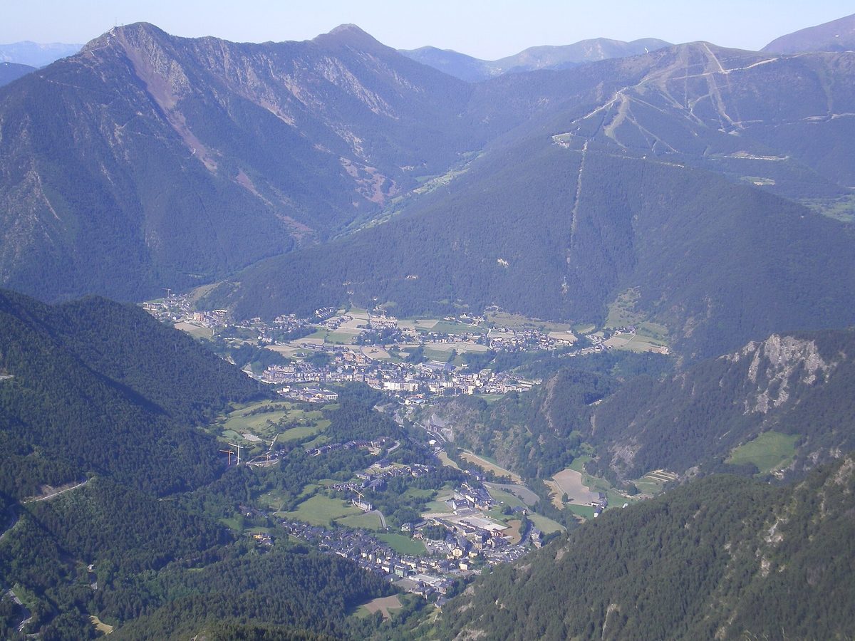 The gondola lift from La Massana up into the Pal sector of Pal-Arinsal, Andorra